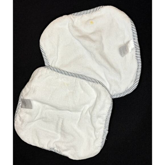 NAUTICA 3-piece Bathrobe Set | Baby 6-9 M | White With Navy Strip Trim - Picture 6 of 6